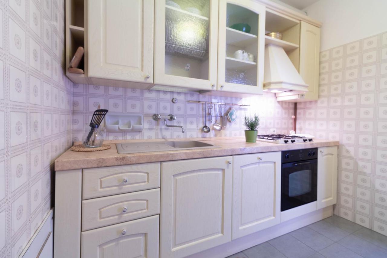 Mamma Ciccia Holiday Home - Lake Front Apartment แมนเดลโล เดล ลาริโอ ภายนอก รูปภาพ