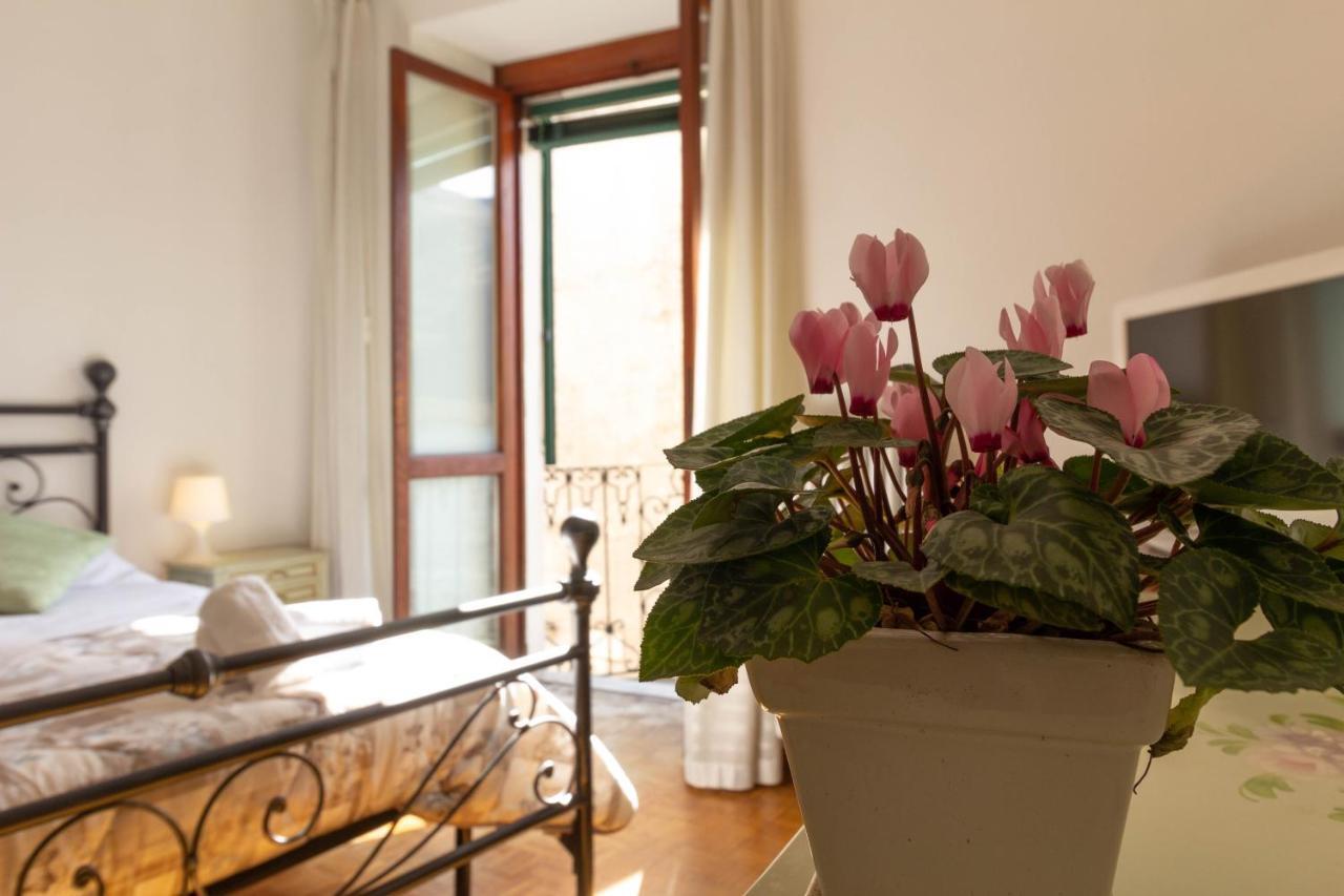 Mamma Ciccia Holiday Home - Lake Front Apartment แมนเดลโล เดล ลาริโอ ภายนอก รูปภาพ