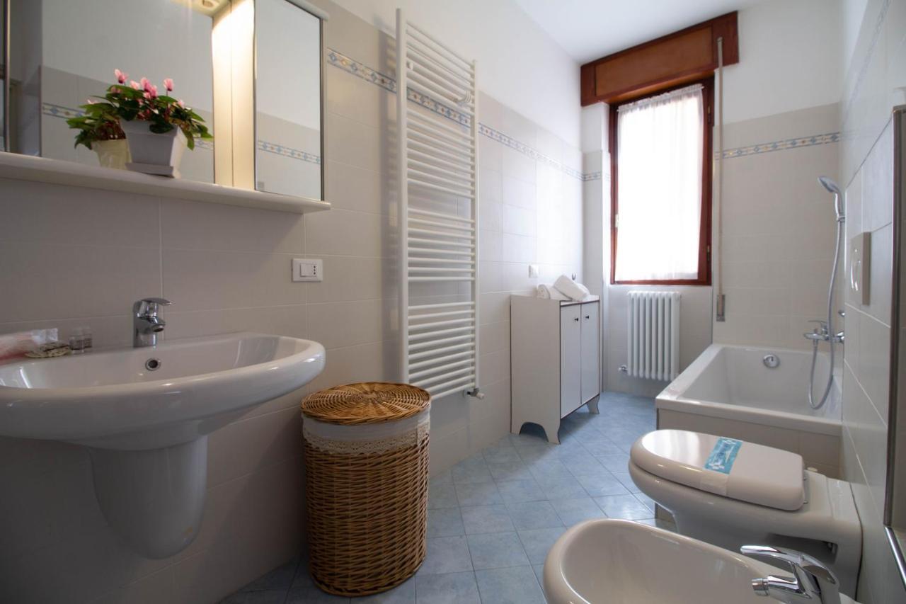 Mamma Ciccia Holiday Home - Lake Front Apartment แมนเดลโล เดล ลาริโอ ภายนอก รูปภาพ