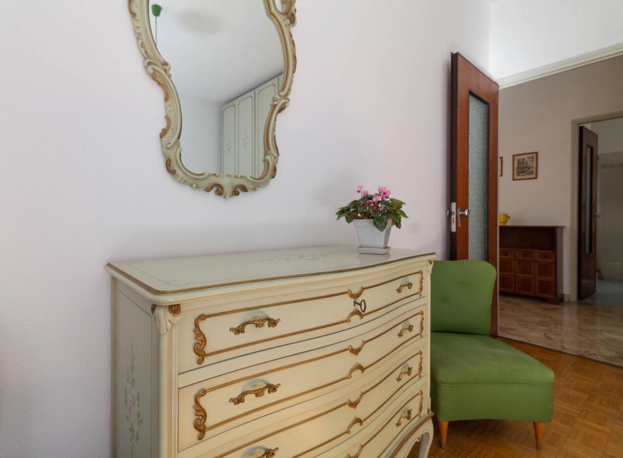 Mamma Ciccia Holiday Home - Lake Front Apartment แมนเดลโล เดล ลาริโอ ภายนอก รูปภาพ